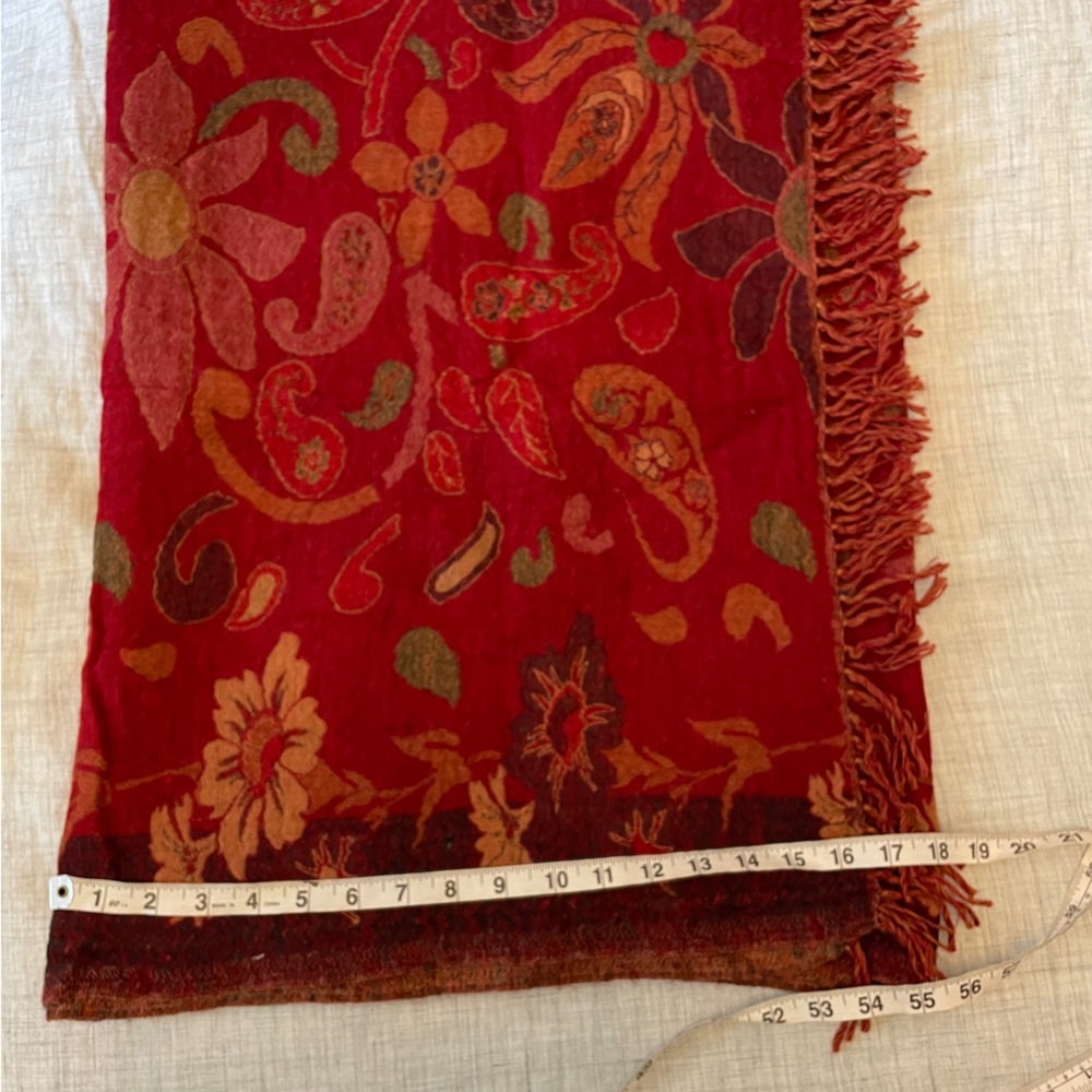 Handwoven Wool Wrap - Picture 5 of 5